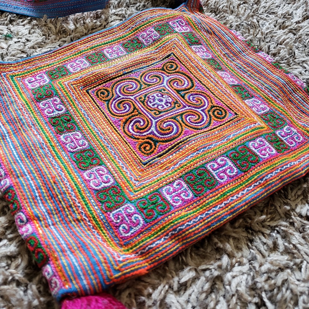 Ethnic embroidered cross body zipper bag purse